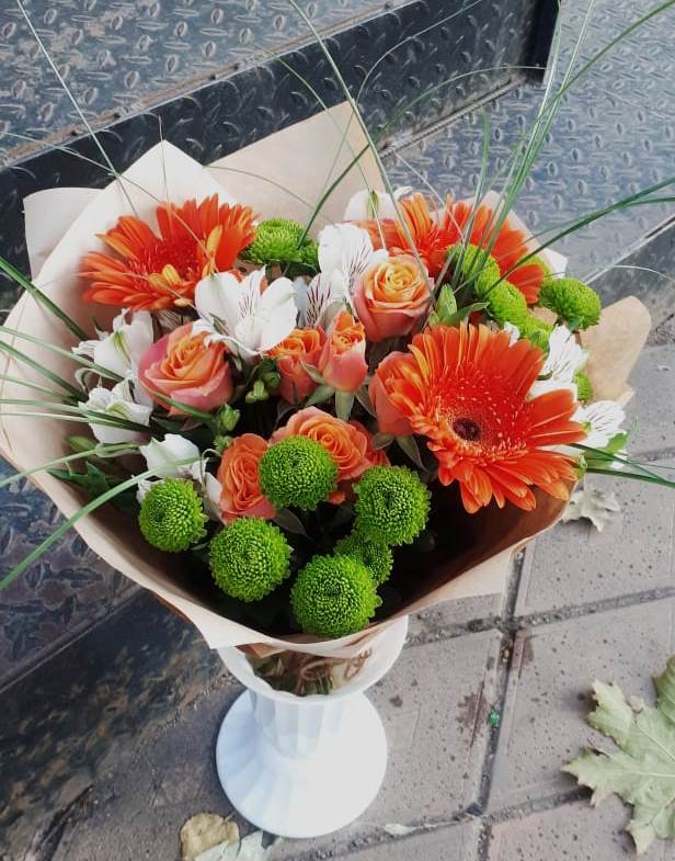 Букет цветов из: Герберы, Хризантемы, Альстромерии и Розы в Аликоновке