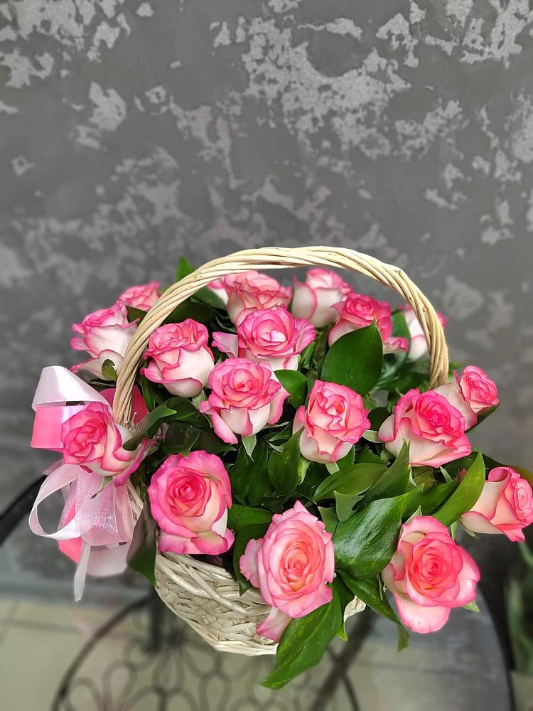 Цветочная композиция из Розы в корзине в Аликоновке