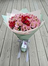 Букет цветов из:  Альстромерии в Аликоновке