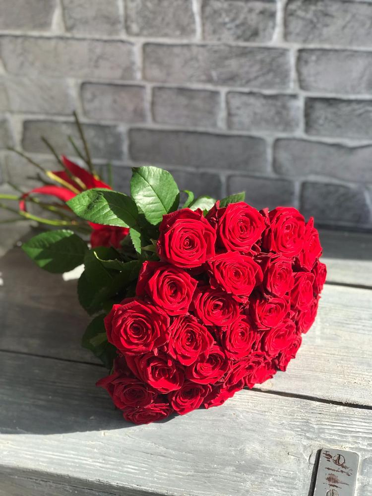 Букет Красные розы Фридом в Аликоновке