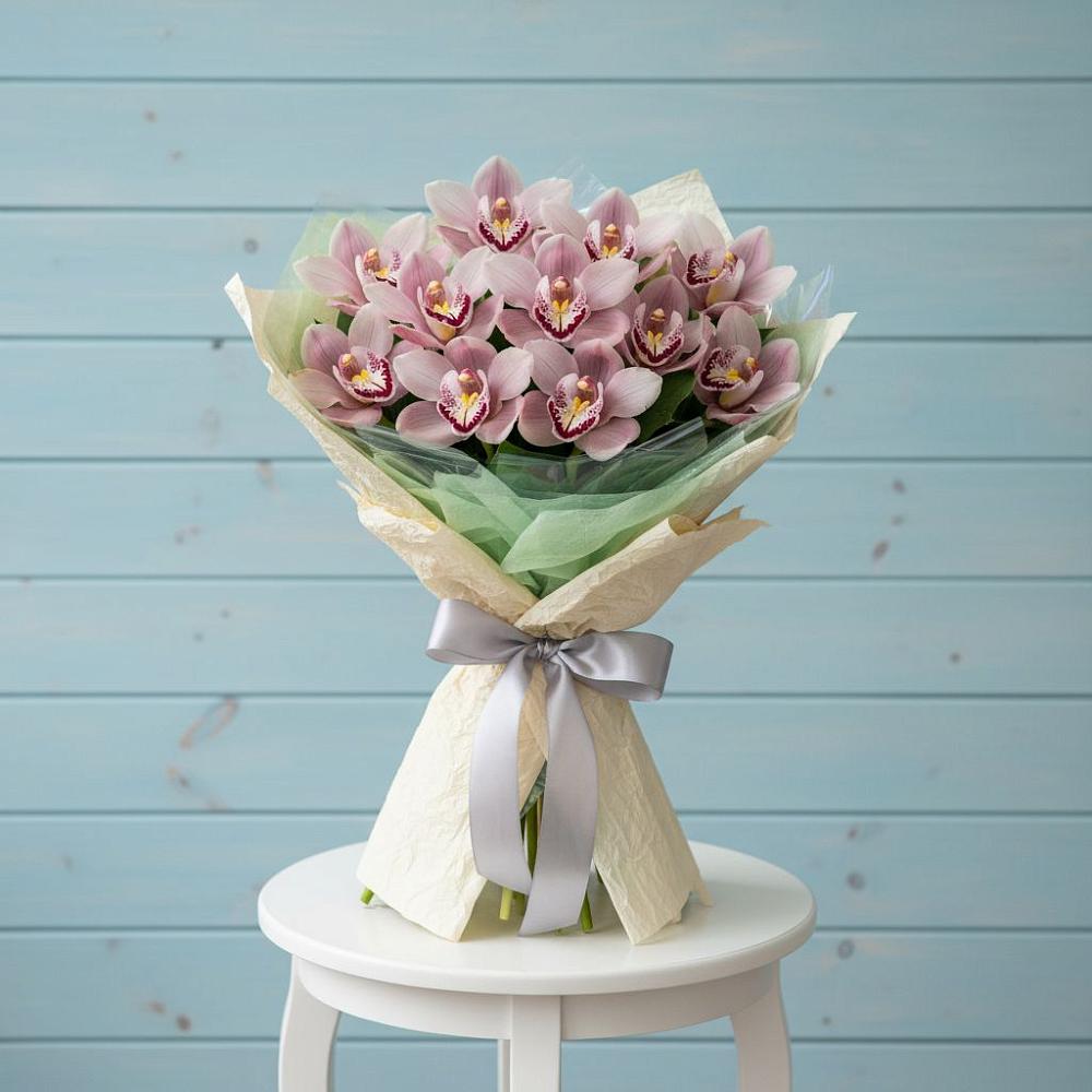 Букет цветов из: Орхидеи и Розы в Аликоновке