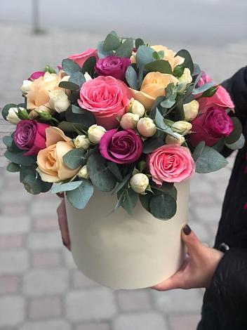 Цветочная композиция из Розы в шляпной коробке в Аликоновке