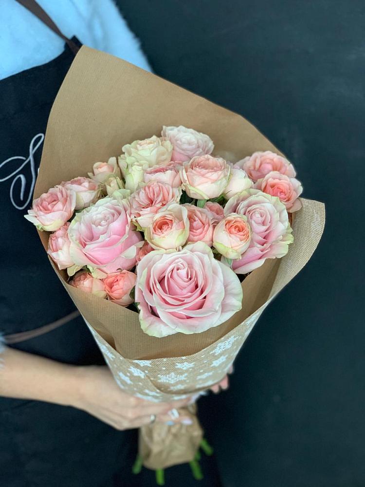 Букет цветов из: Хризантемы и Розы в Аликоновке