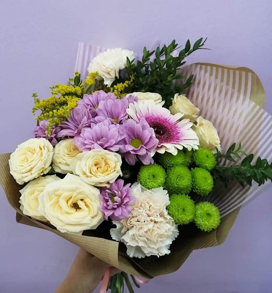 Букет цветов из: Хризантемы, Розы, Гвоздики и Герберы в Аликоновке