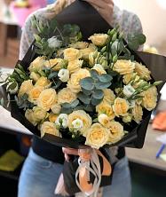 Букет птица счастья в Аликоновке Букет цветов из: Розы и Лизиантусы в Аликоновке