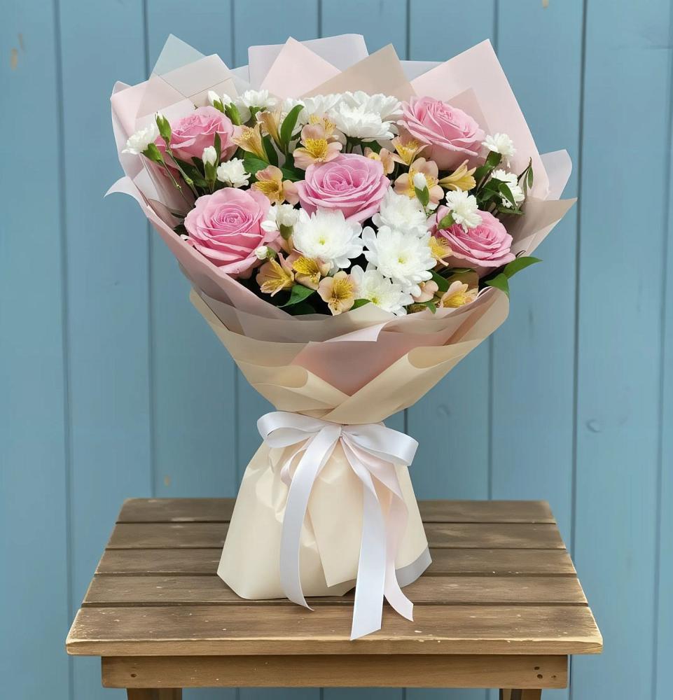 Букет цветов из: Гвоздики, Орхидеи и Розы в Аликоновке