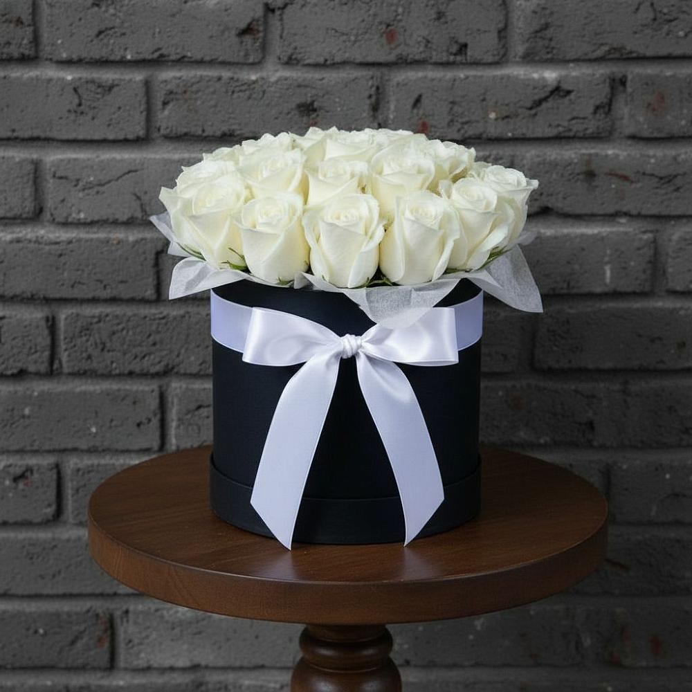 Цветочная композиция из Розы в шляпной коробке в Аликоновке