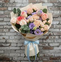 Букет цветов из:  Розы, Лизиантусы и Гвоздики в Аликоновке