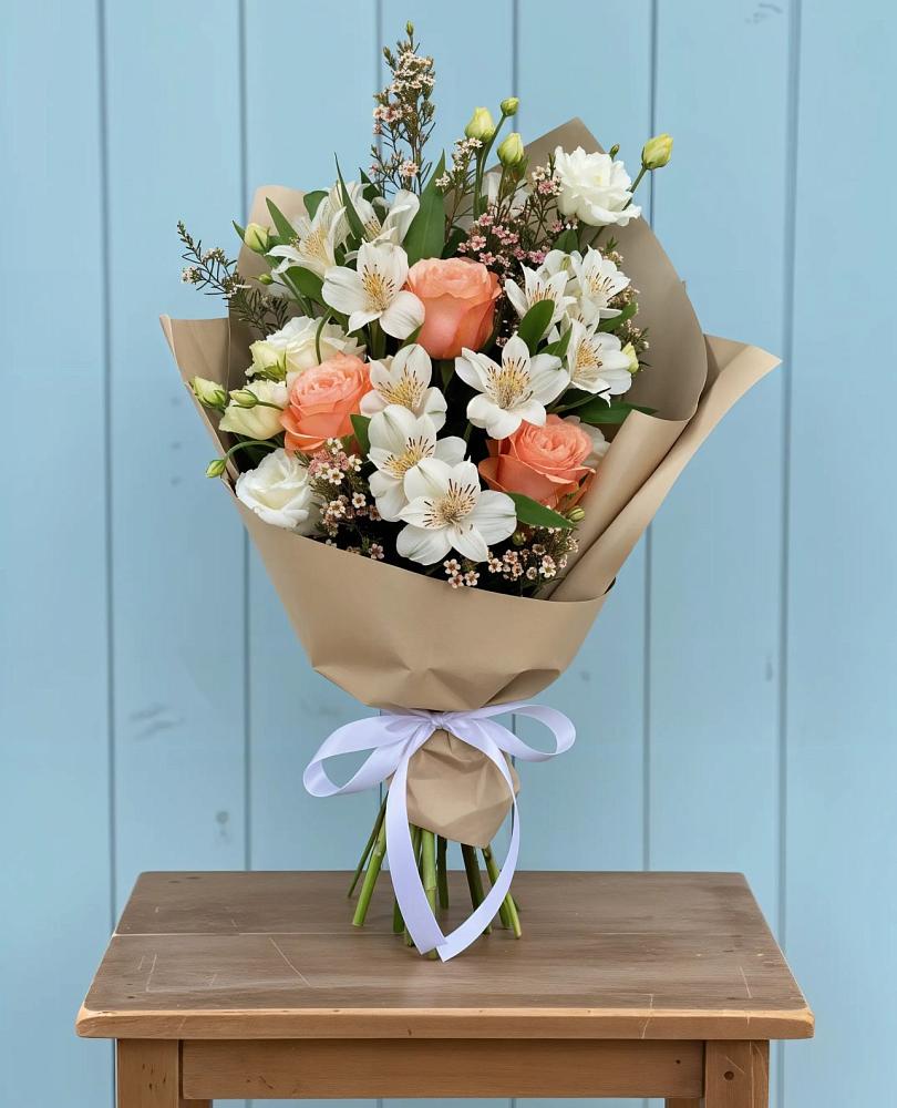 Букет цветов из: Альстромерии, Лизиантусы, Розы и Хризантемы в Аликоновке