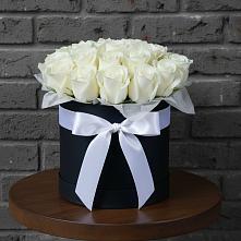 Цветочная композиция из Розы в шляпной коробке в Аликоновке